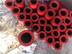 双金属高铬合金和耐磨弯头的产品比较